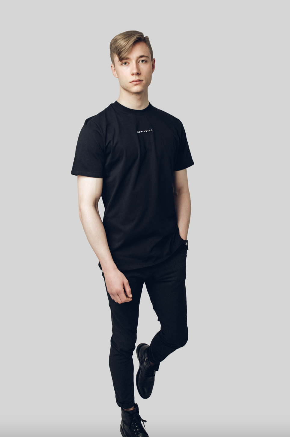 T-shirt Paris Essentiel avec broderie logo noir