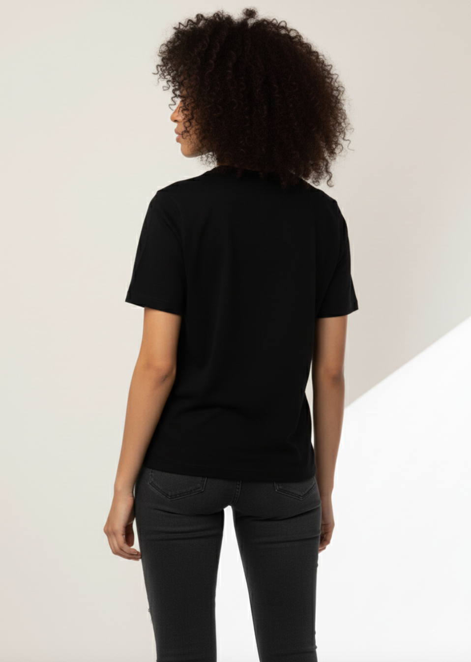 Northwind Wolf Black T-shirt with Embroidery