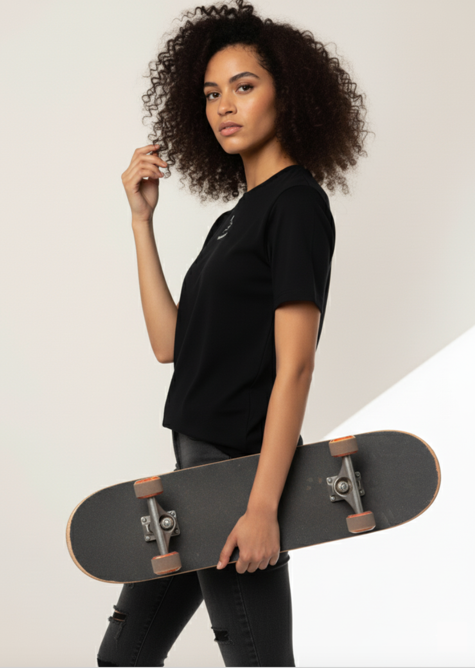 Northwind Wolf Black T-shirt with Embroidery