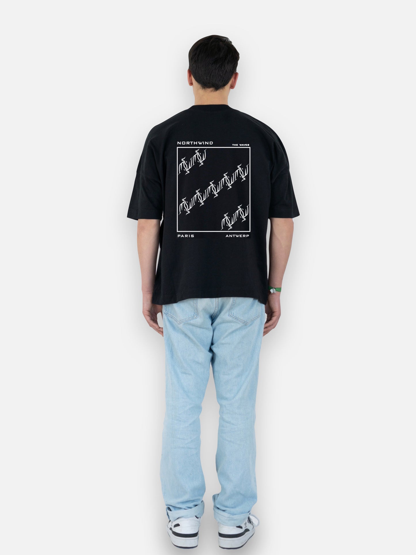 The Waves Organic T-Shirt - Black