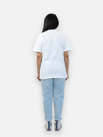 Charger l&#39;image dans la galerie, T-shirt Paris Essentiel avec broderie logo blanc
