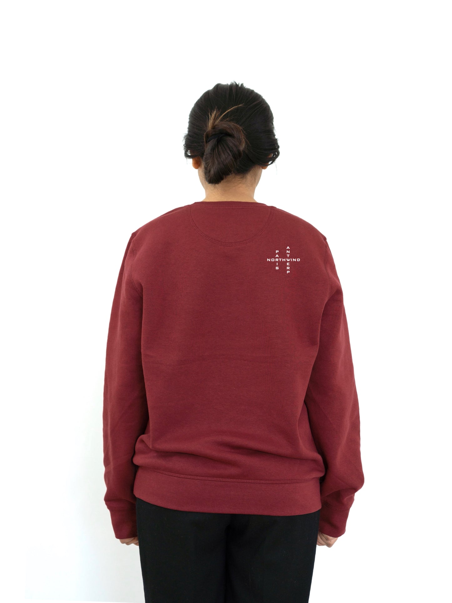 Essential Sweatshirt With Embroidered Logo - Black